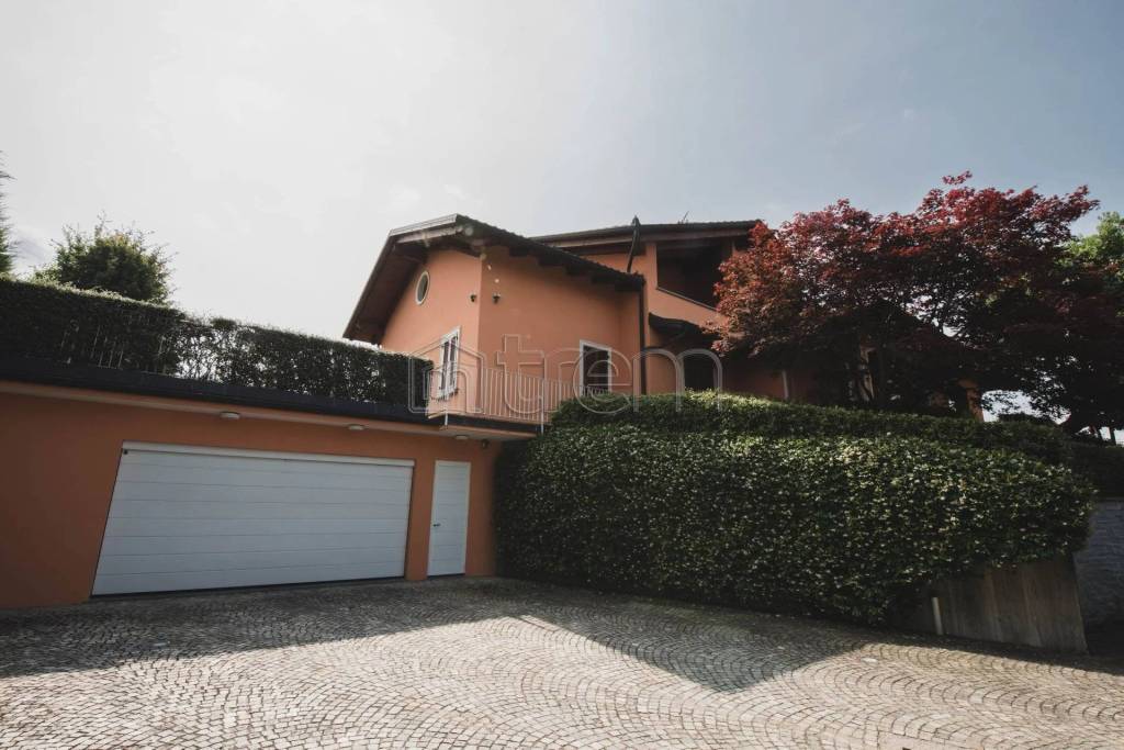 Villa in vendita a Cossato via Borgata Mora
