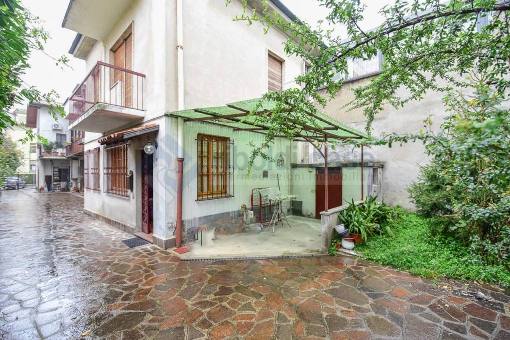 Villa in vendita a Seregno via tasso