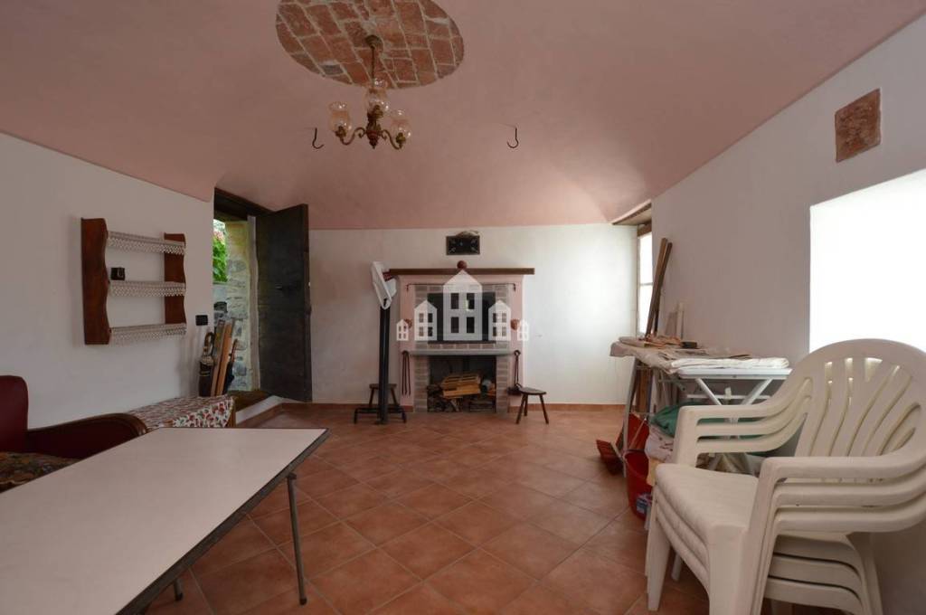 Casa Indipendente in vendita a Val di Chy via cavalice, 16