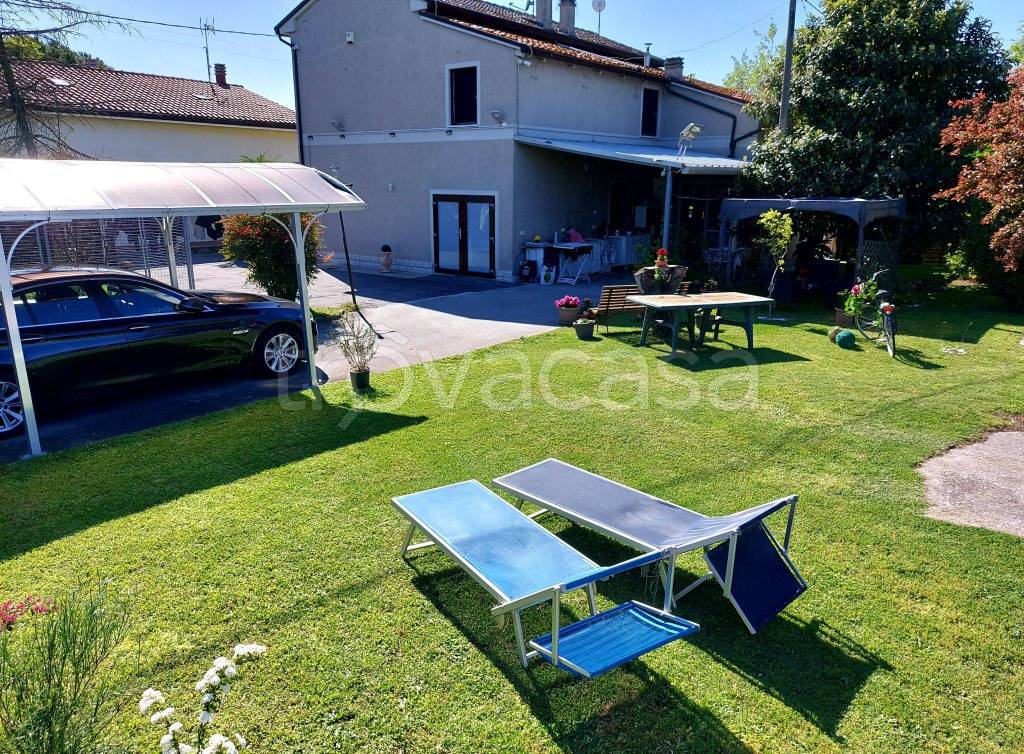 Villa in in vendita da privato ad Alfonsine via Antonio Fratti, 18