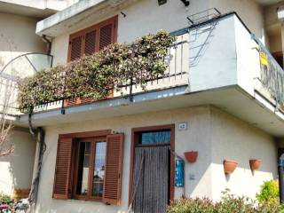 Villa a schiera in in vendita da privato a terni via luigi pasteur, 62