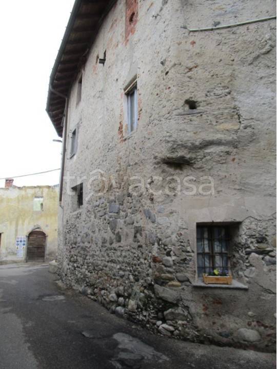 Appartamento all'asta a Castelveccana via Pasubio