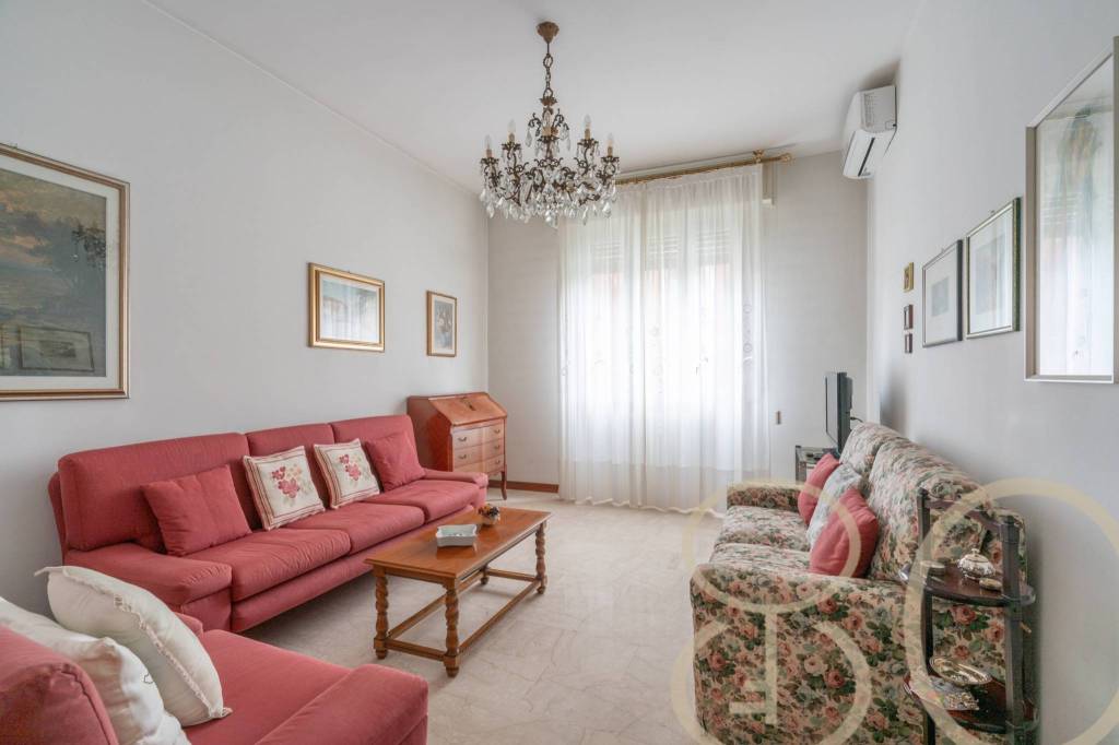 Appartamento in vendita a Milano via Antonio Panizzi, 6