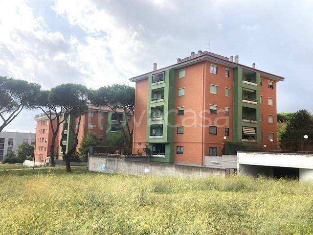 Appartamento in vendita a Roma via Andersen, 22