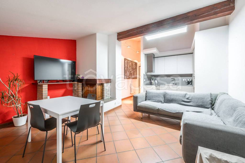 Appartamento in vendita a Cento corso Guercino, 59