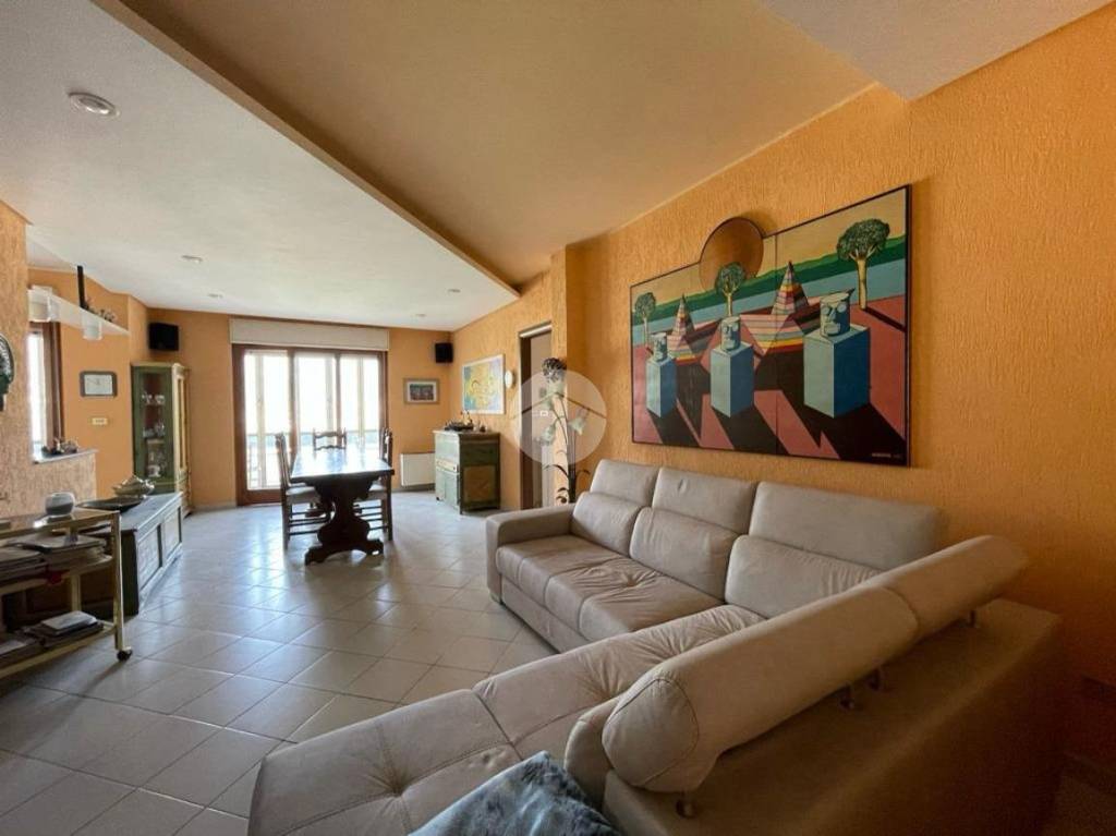 Appartamento in vendita a Terni via Tre Venezie, 5