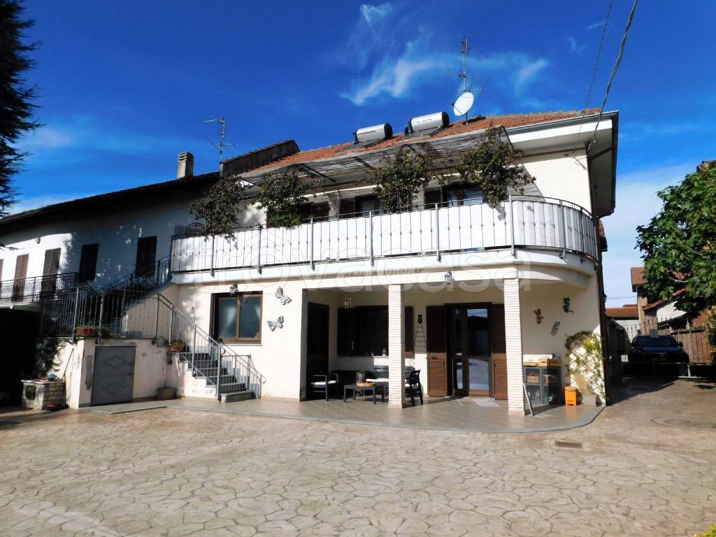 Villa in vendita a Piscina vicolo Chiaraviglio 4