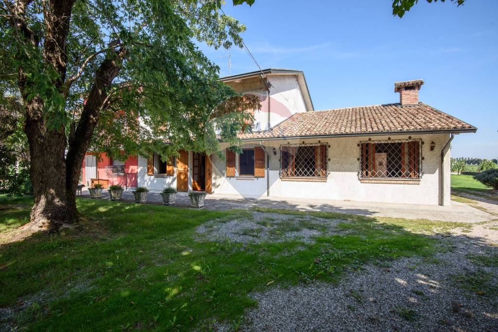 Casa Indipendente in vendita a Boretto via f.lli Manfredi, 23