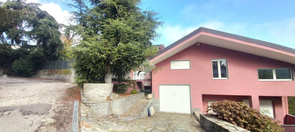 Villa in vendita a Castagneto Po via Po, 78
