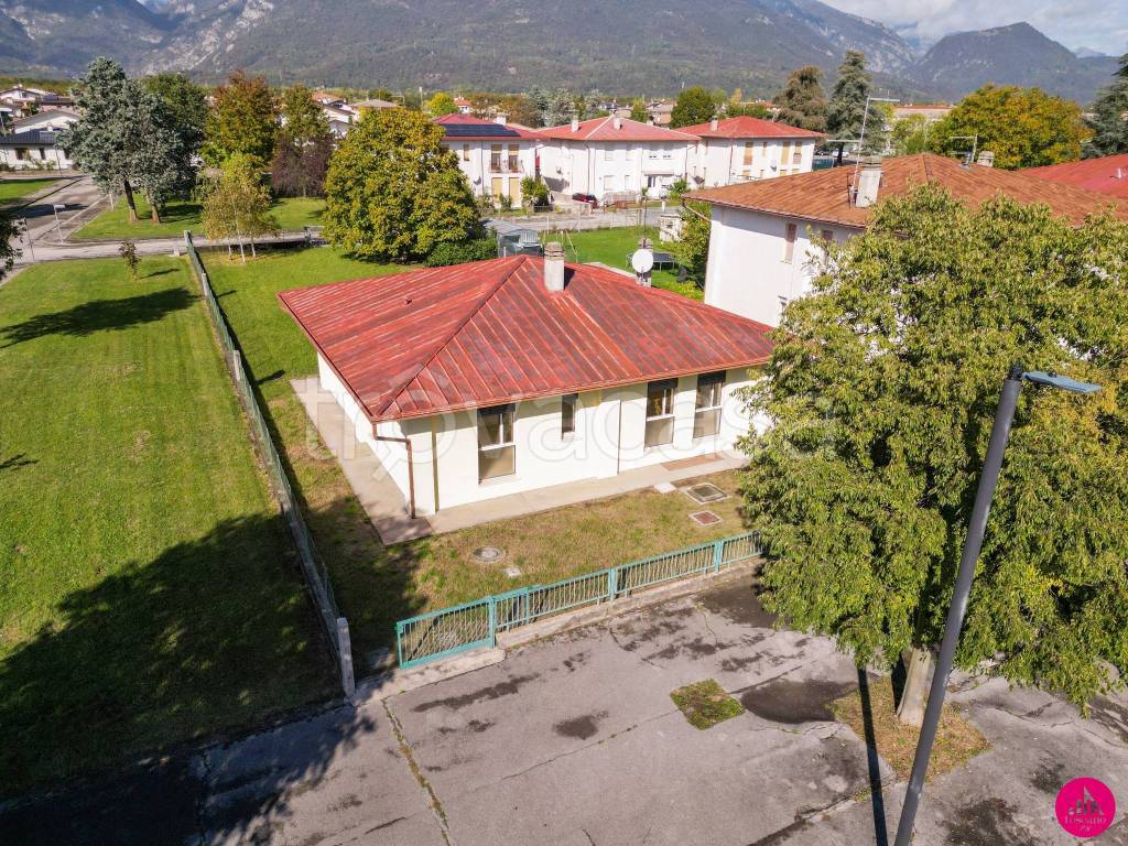 Villa in vendita a Vajont viale Santi Gervasio e Protasio