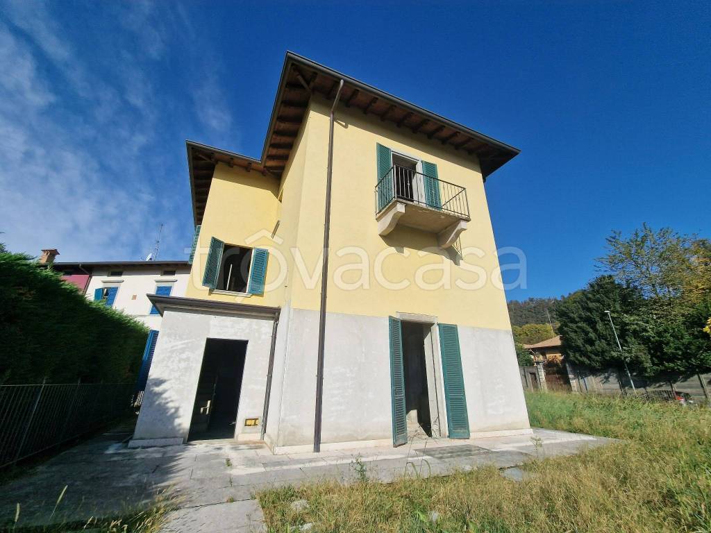 Villa in vendita a Trescore Balneario viale V. Pasinetti
