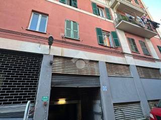 Garage in vendita a genova corso ferdinando maria perrone