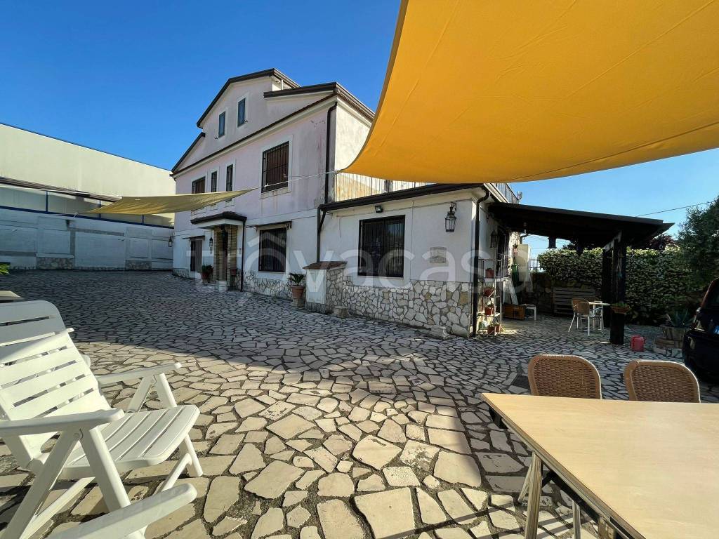 Villa in vendita a Benevento contrada Piano Cappelle