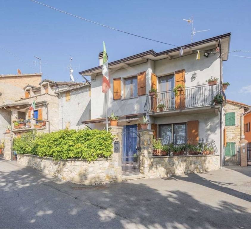 Villa a Schiera in in vendita da privato a Casina via Montale di Sopra, 3