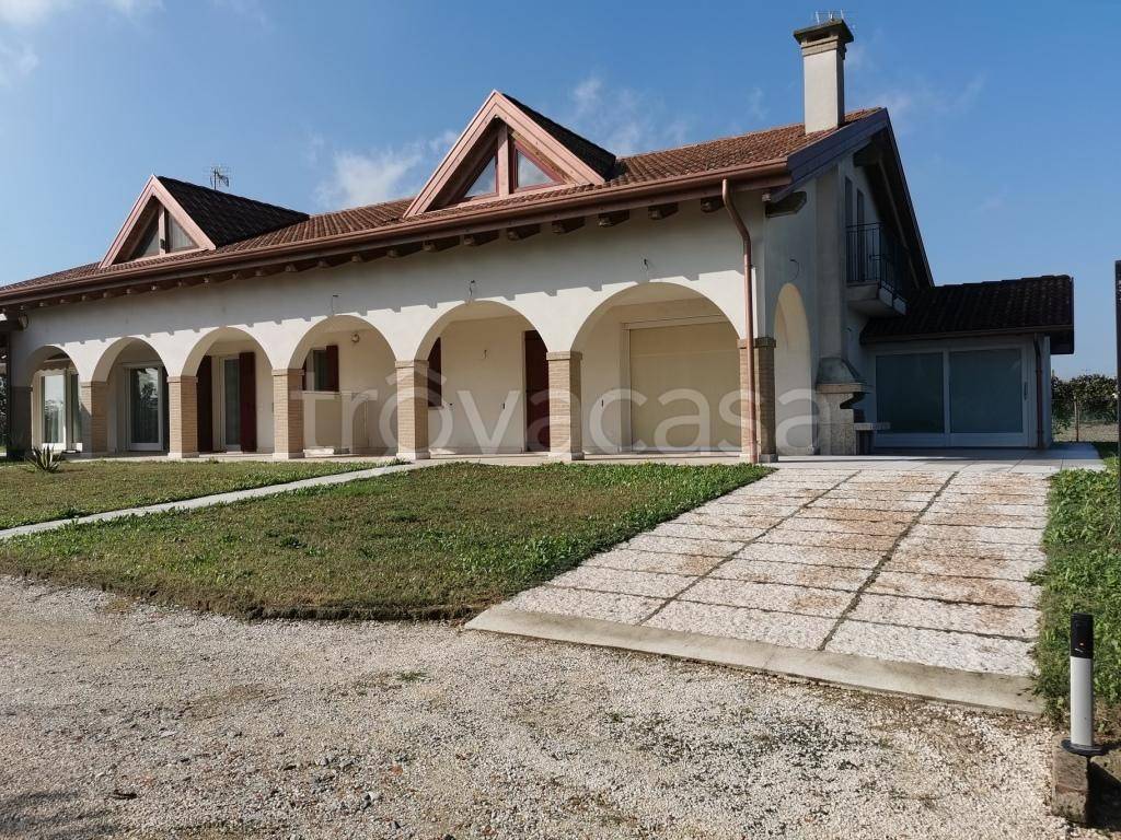 Villa Bifamiliare in vendita a Legnaro via 2 Giugno, 165