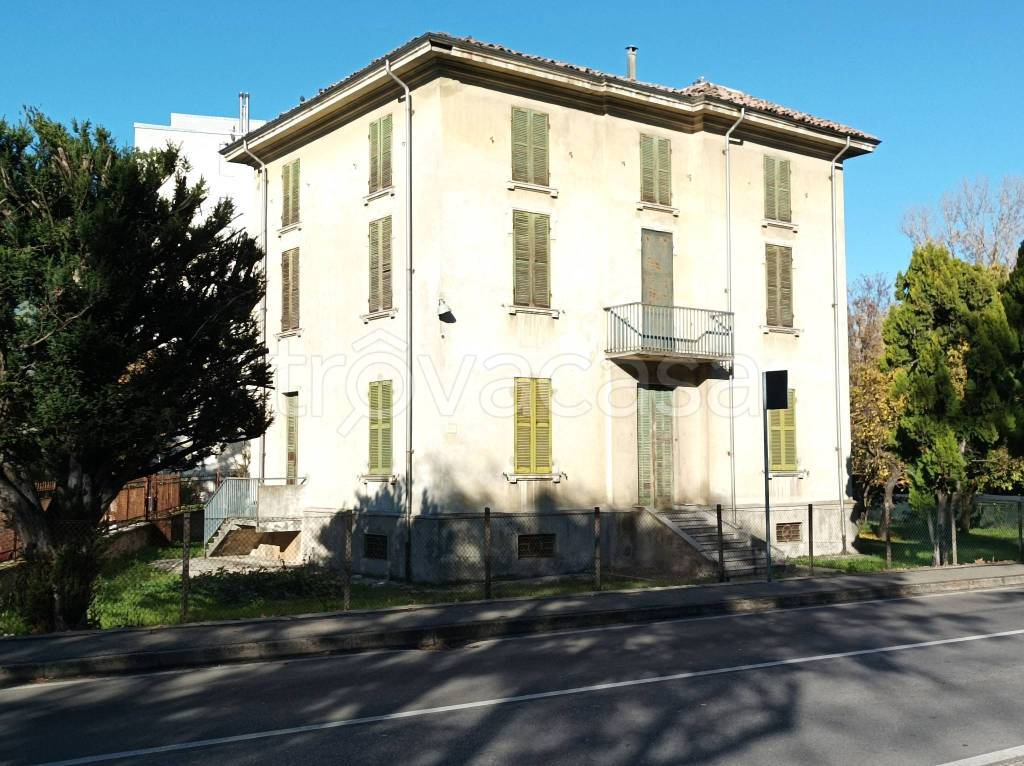 Casa Indipendente in vendita a Parma largo Caduti dell'Egeo, 5