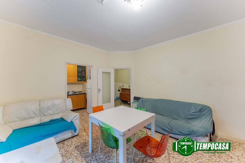Appartamento in vendita a Verano Brianza via Achille Grandi, 24