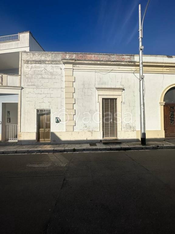 Casa Indipendente in vendita a Caprarica di Lecce via Martano, 73