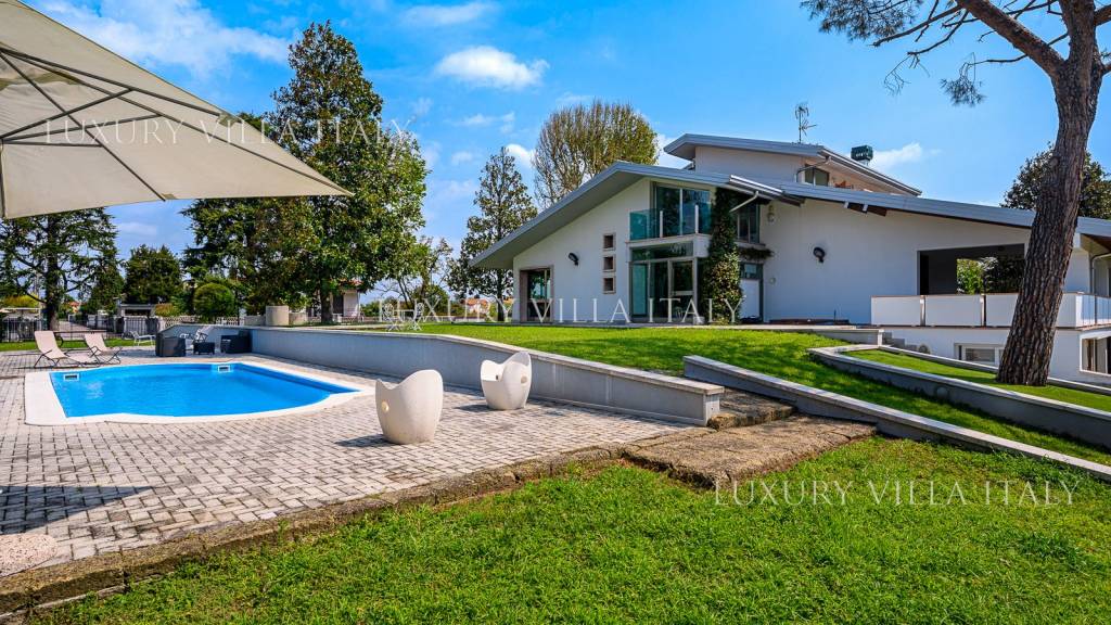 Villa in vendita a Corbetta via Nazario Sauro, 26