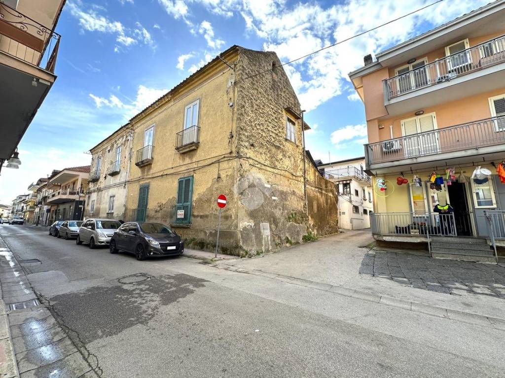 Casa Indipendente in vendita a Trentola Ducenta via Roma, 55