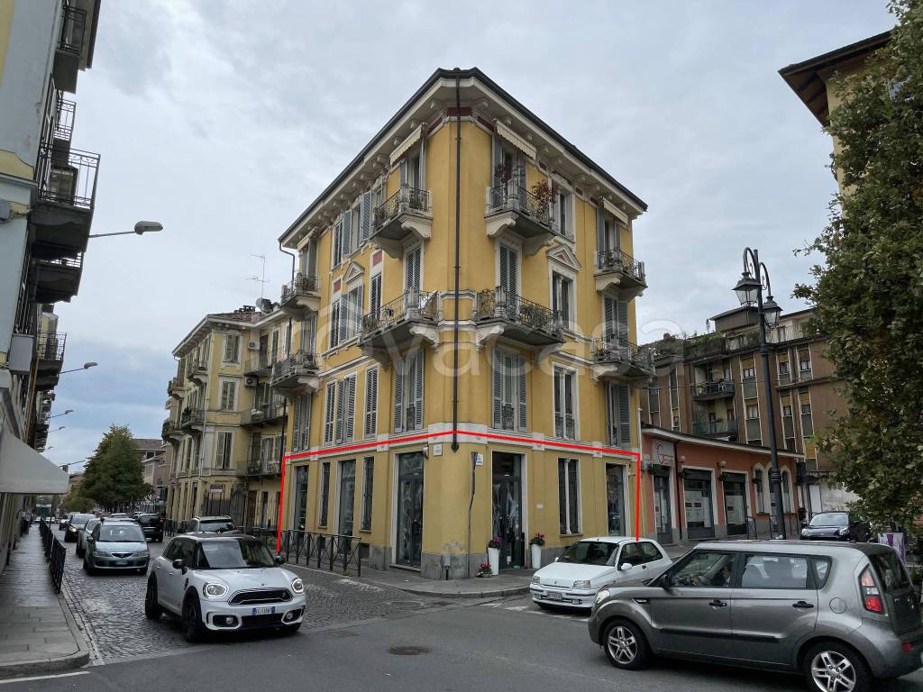 Negozio in vendita a Biella via Pietro Micca, 39