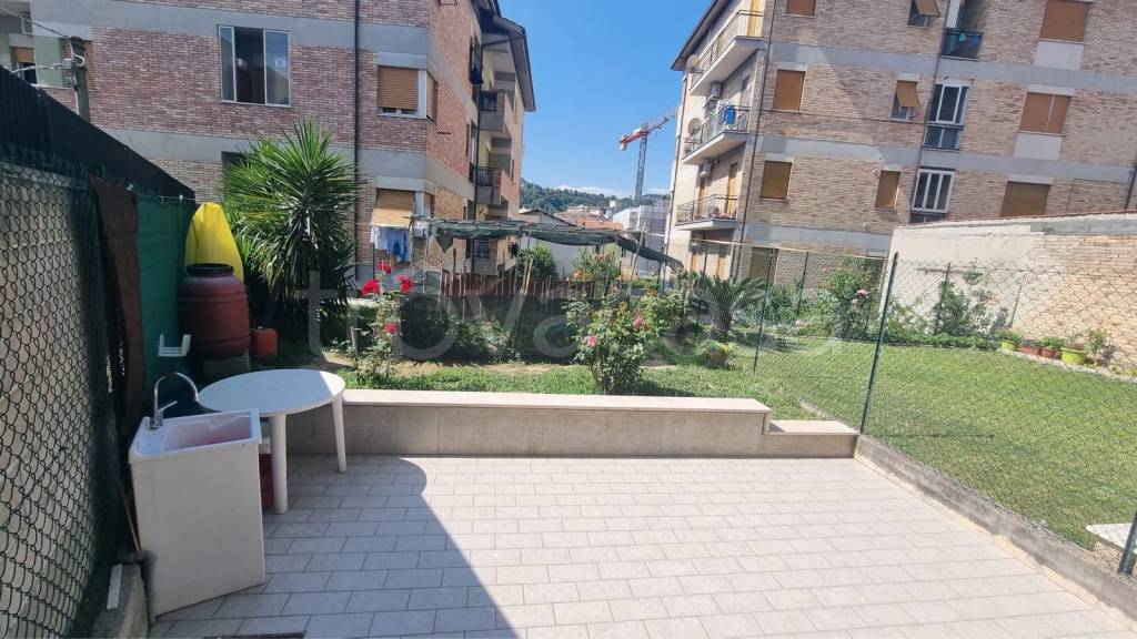 Appartamento in vendita ad Ascoli Piceno via Faiano
