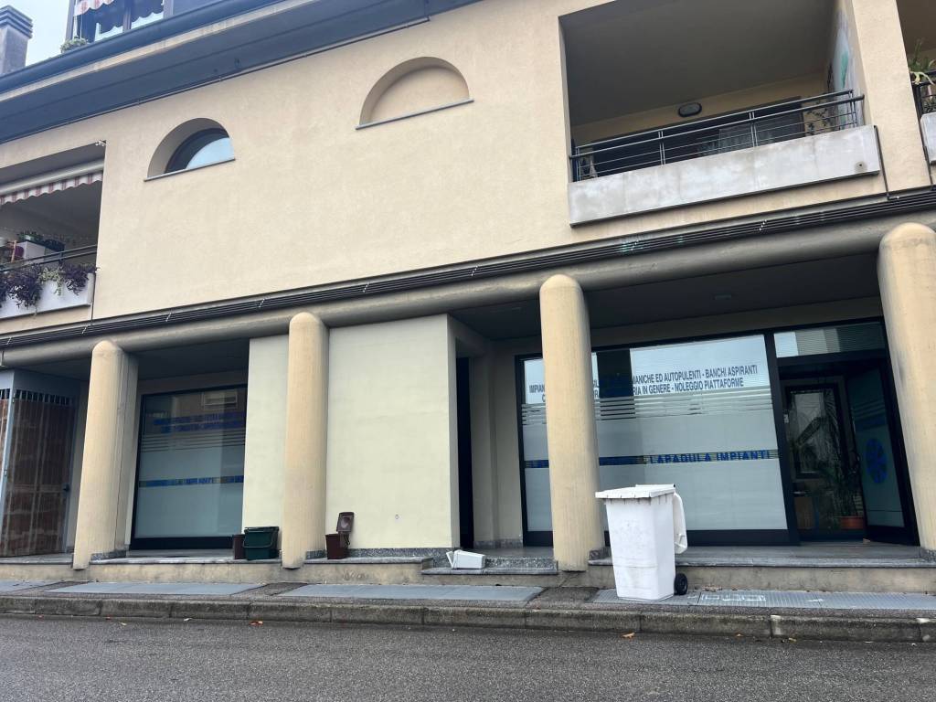 Ufficio in affitto a Lissone via Piave, 30
