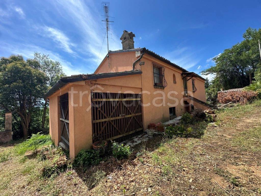 Villa in vendita a Potenza Picena contrada Monte Cucco, 5