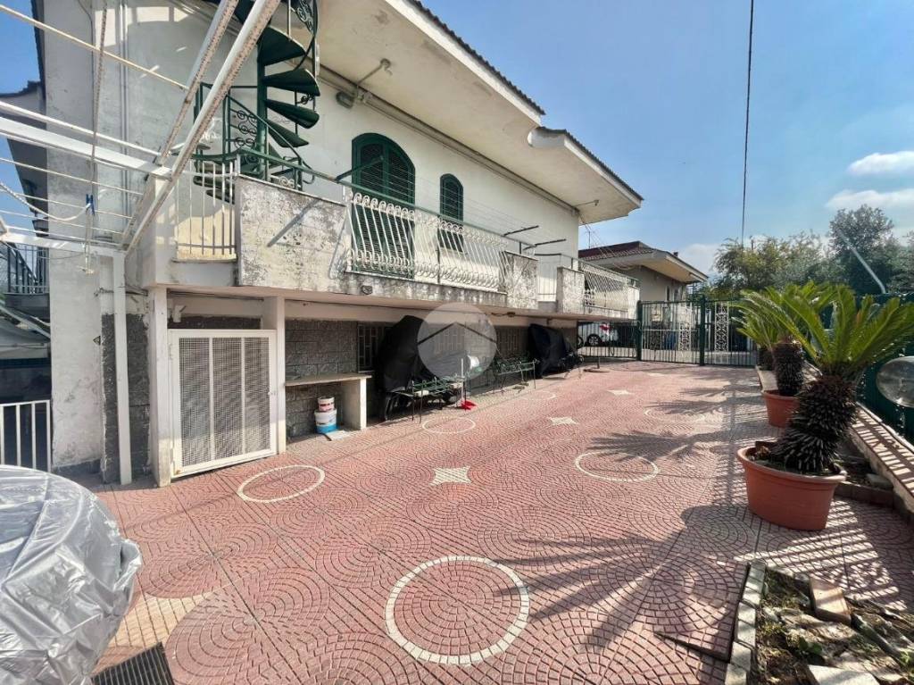 Villa a Schiera in vendita a Gragnano via Petrarca, 26