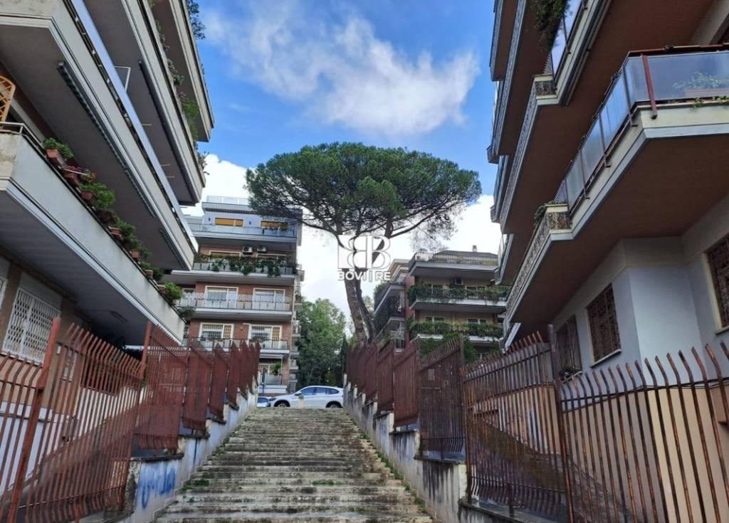 Appartamento in vendita a Roma via San Godenzo