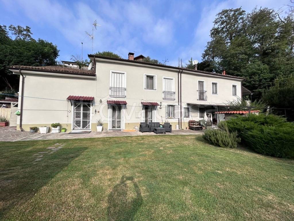Casa Indipendente in vendita a Sannazzaro de' Burgondi garibaldi , 1