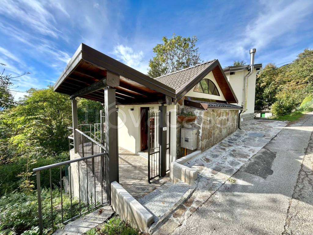 Villa in vendita a Intragna via per Cambiesso
