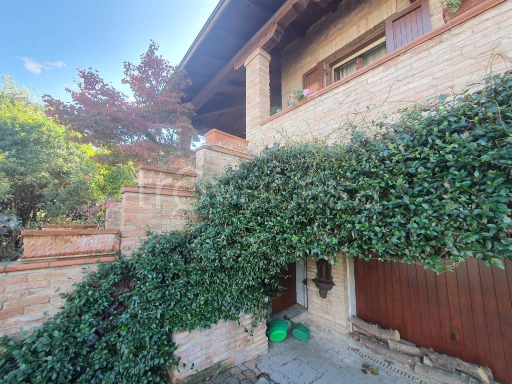 Villa a Schiera in vendita a Castelnuovo Rangone via Zenzalose
