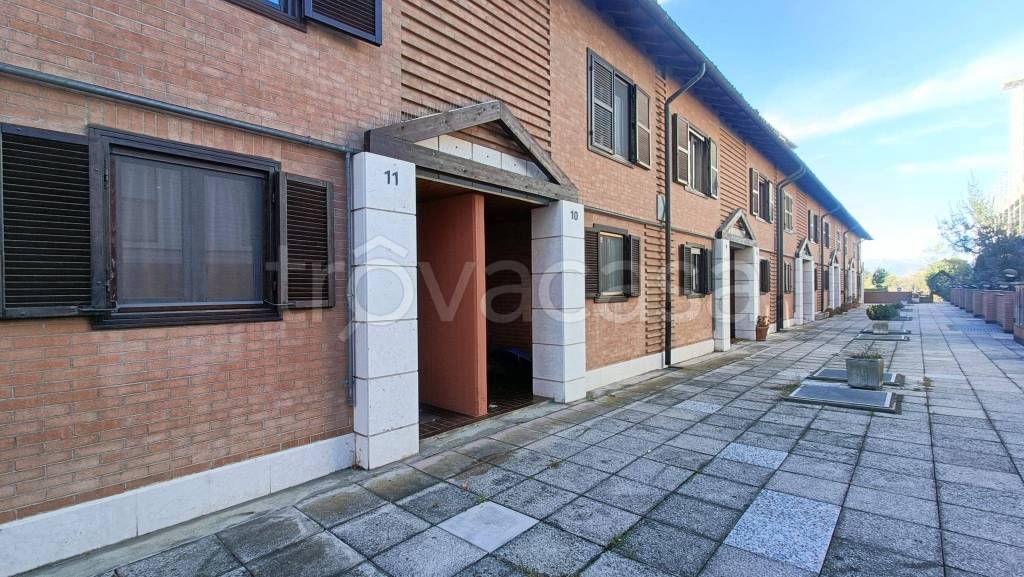 Villa a Schiera in vendita a Rivoli via Pellice, 70