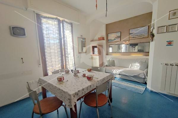 Appartamento in vendita a Loano via Aurelia, 85