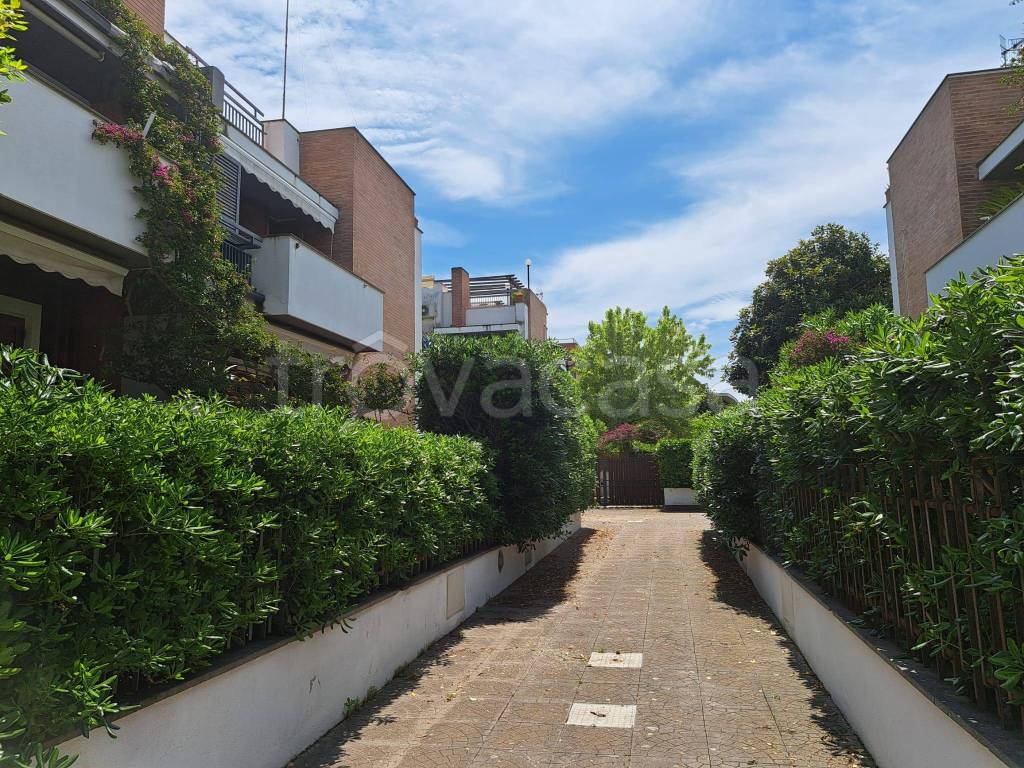 Villa a Schiera in vendita a Santa Marinella via degli Scipioni, 33