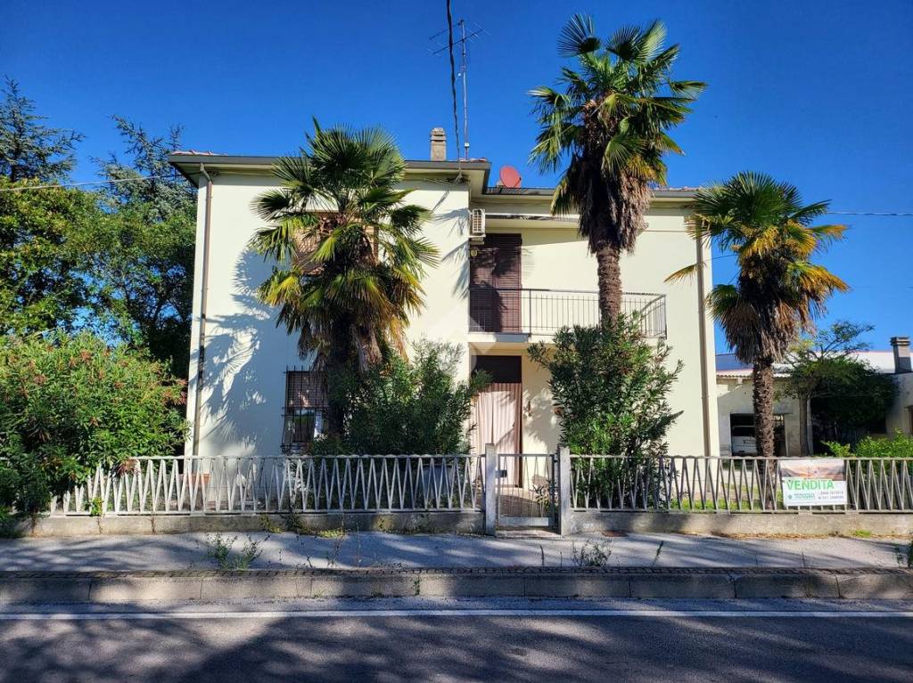 Casa Indipendente in vendita a Russi via Molinaccio, 109