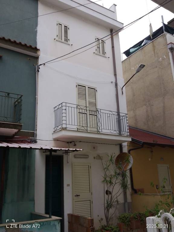Appartamento in in vendita da privato a Bagnara Calabra via Foscolo 2, 11