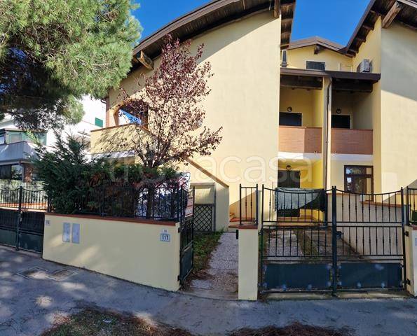 Villa a Schiera in vendita a Comacchio viale Alpi Orientali Sud