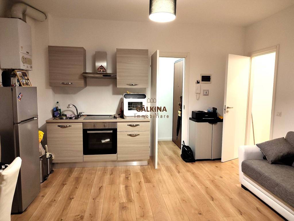 Appartamento in vendita a Milano via Modica, 19