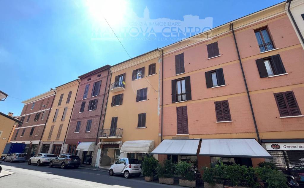 Appartamento in vendita a Mantova via acerbi, 27