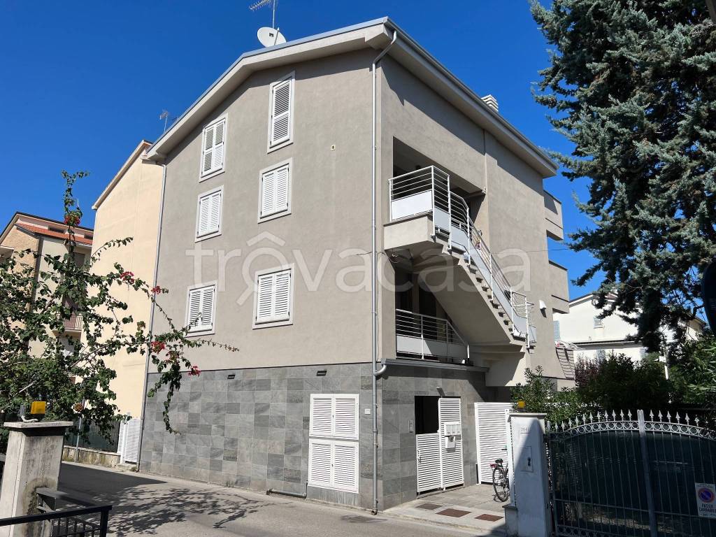 Appartamento in in vendita da privato a Porto San Giorgio via Gaetano Properzi, 278