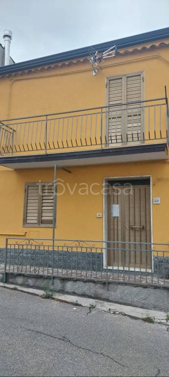 Casa Indipendente in in vendita da privato a Verzino via Pietro Nenni, 40