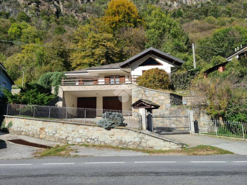 Villa in vendita a Pont-Canavese ss 460 di Ceresole, 2