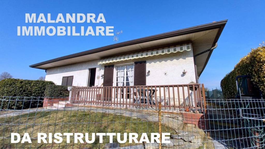 Villa in vendita a Bellinzago Novarese via Cervino