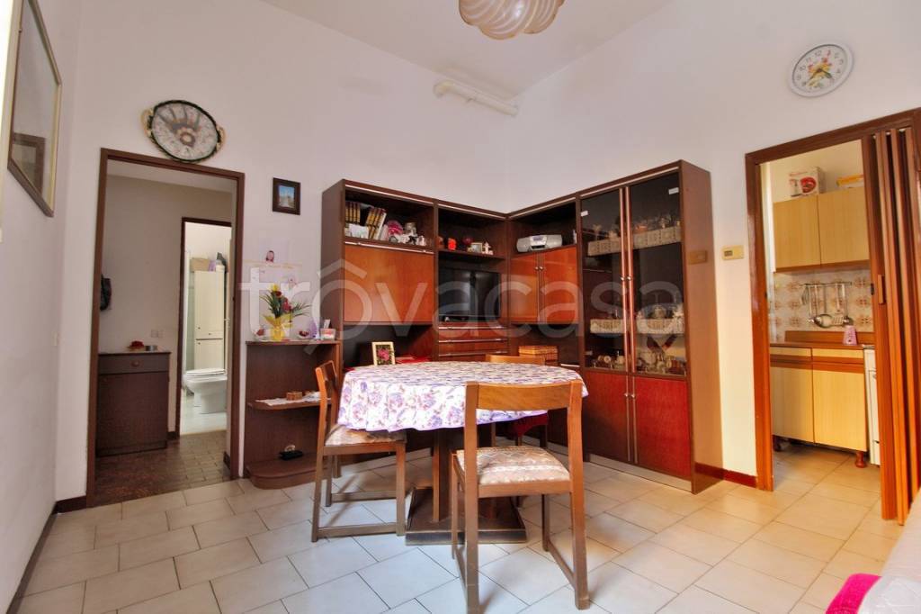 Appartamento in vendita a Bernareggio via San Gervaso