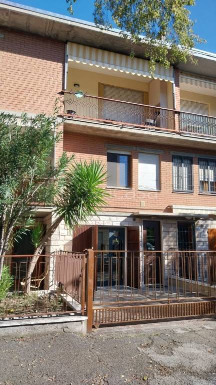 Appartamento in in vendita da privato a Modena via Arrigo Boito, 43