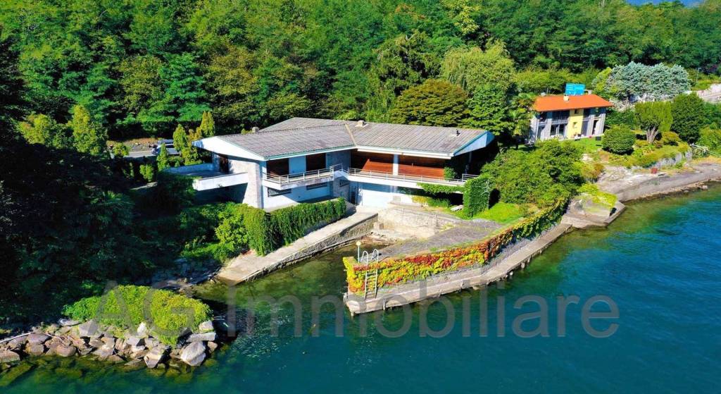 Villa in vendita a Baveno strada Nazionale Sempione Feriolo, 45