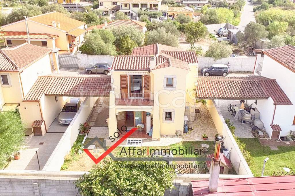 Villa in vendita a Olbia via San Severino, 9