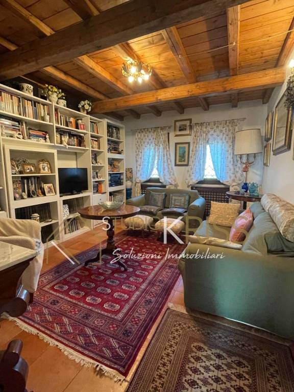 Villa Bifamiliare in vendita a Ferrara via Sgarbata